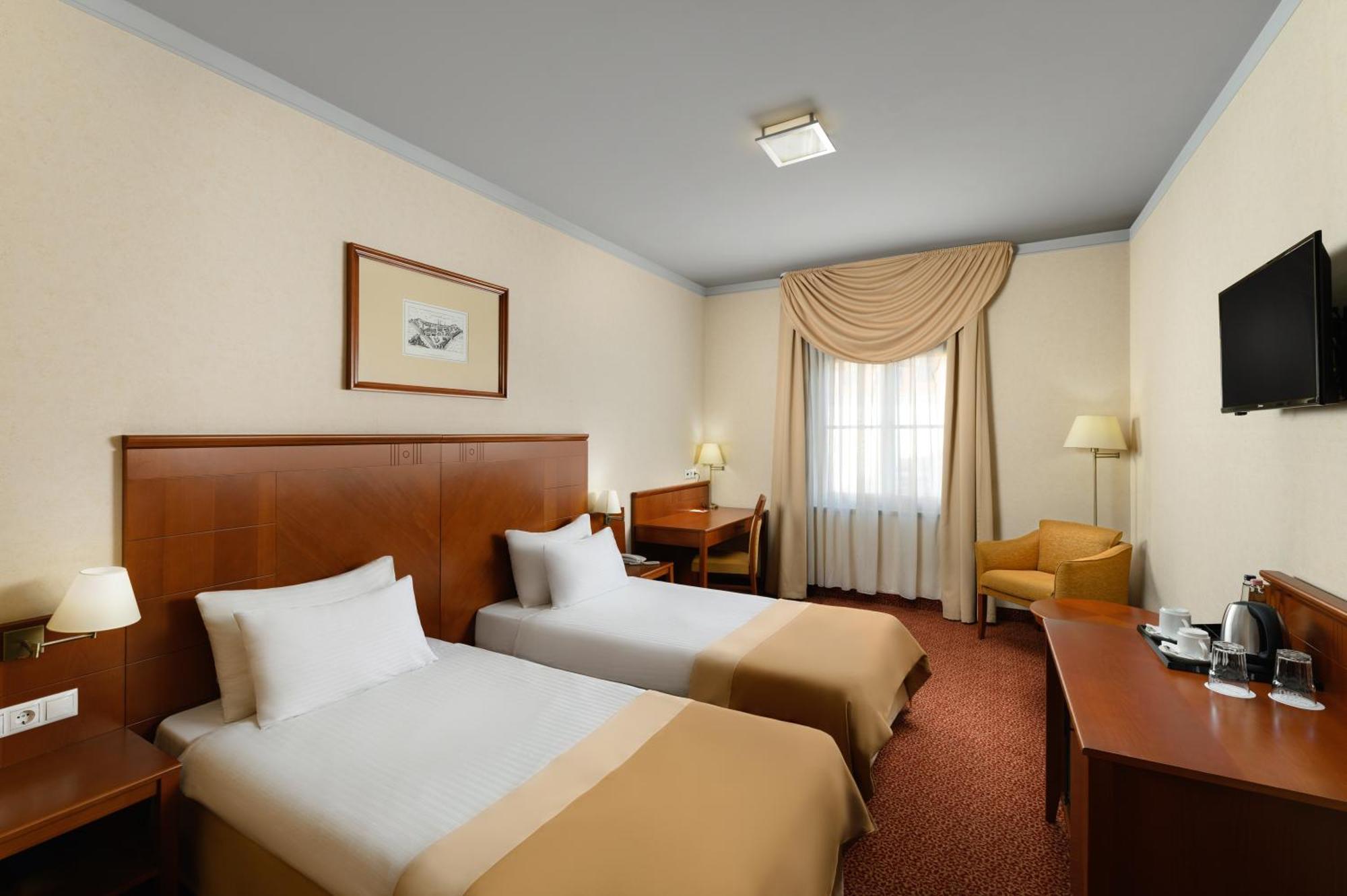 Mercure Szekesfehervar Magyar Kiraly Exterior photo