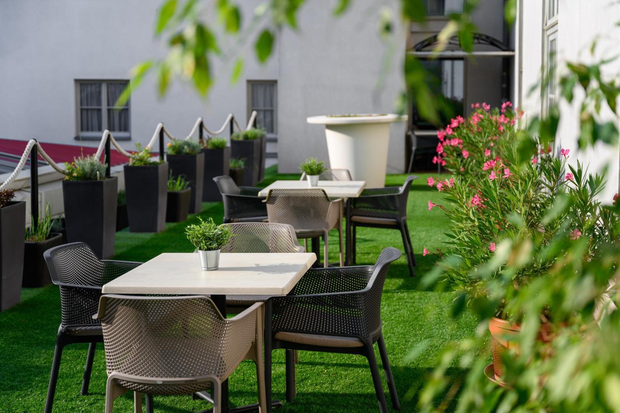 Mercure Szekesfehervar Magyar Kiraly Exterior photo