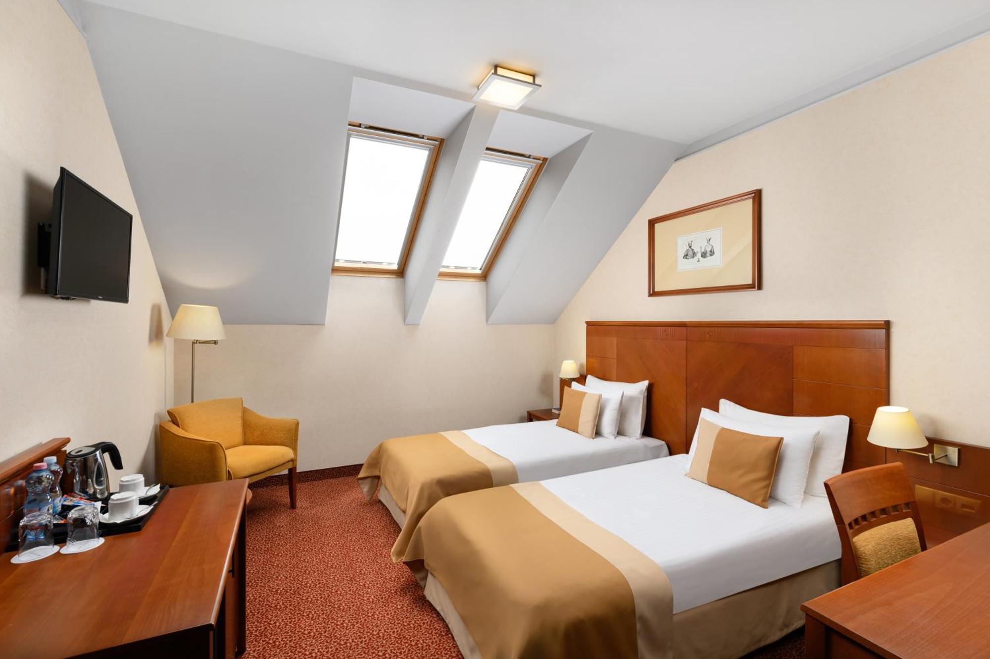 Mercure Szekesfehervar Magyar Kiraly Exterior photo
