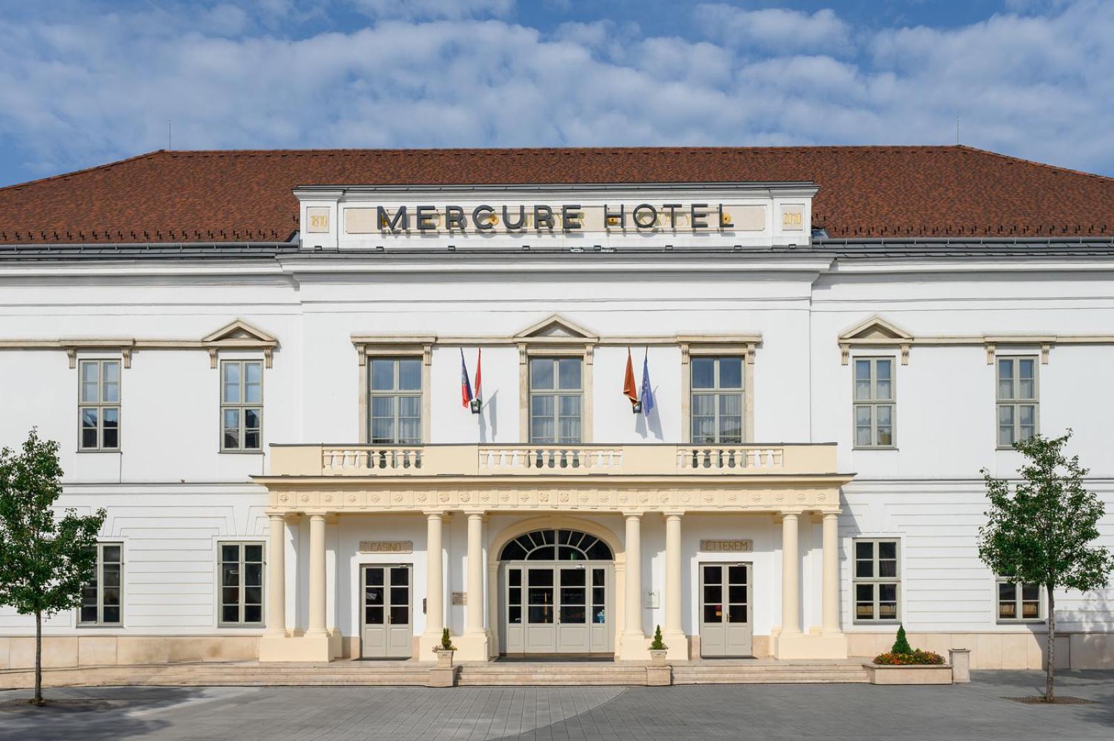 Mercure Szekesfehervar Magyar Kiraly Exterior photo