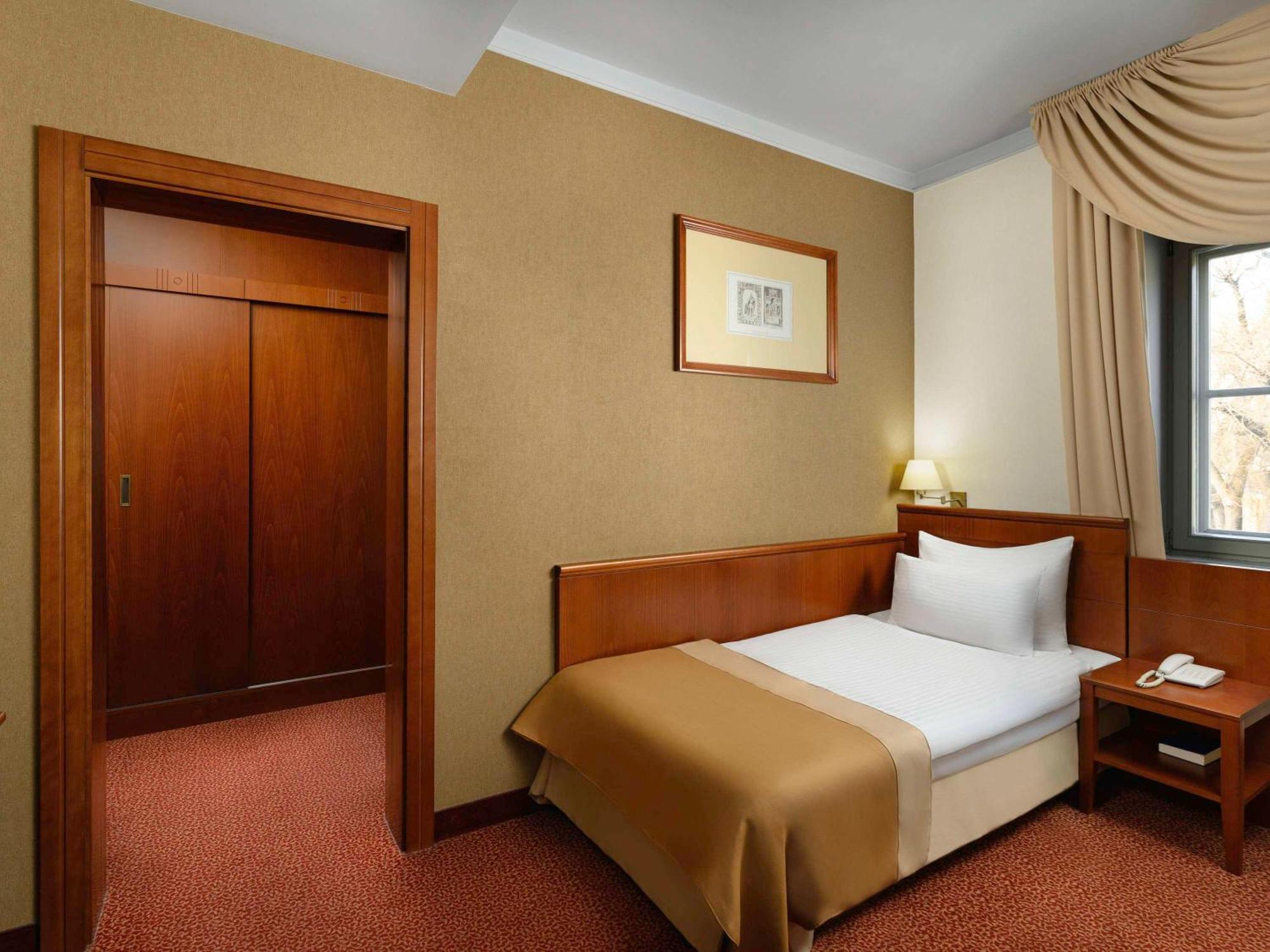 Mercure Szekesfehervar Magyar Kiraly Exterior photo